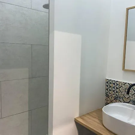 Les Prunelles Maison De Village De 4 A 8 Personnes Feriehus *