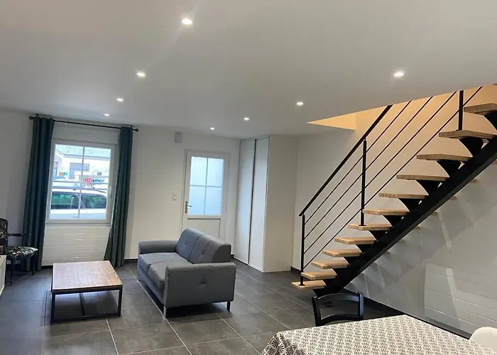 بيت للعطل Les Prunelles Maison De Village De 4 A 8 Personnes