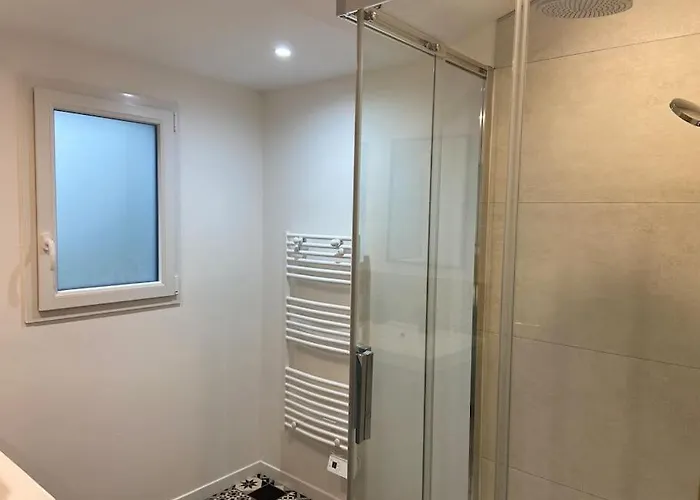 بيت للعطل Les Prunelles Maison De Village De 4 A 8 Personnes Précigné